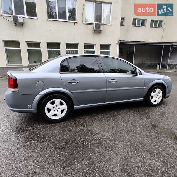 Седан Opel Vectra 2007 в Броварах