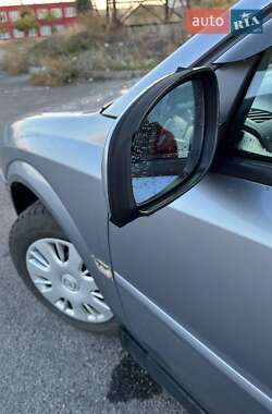 Универсал Opel Vectra 2005 в 