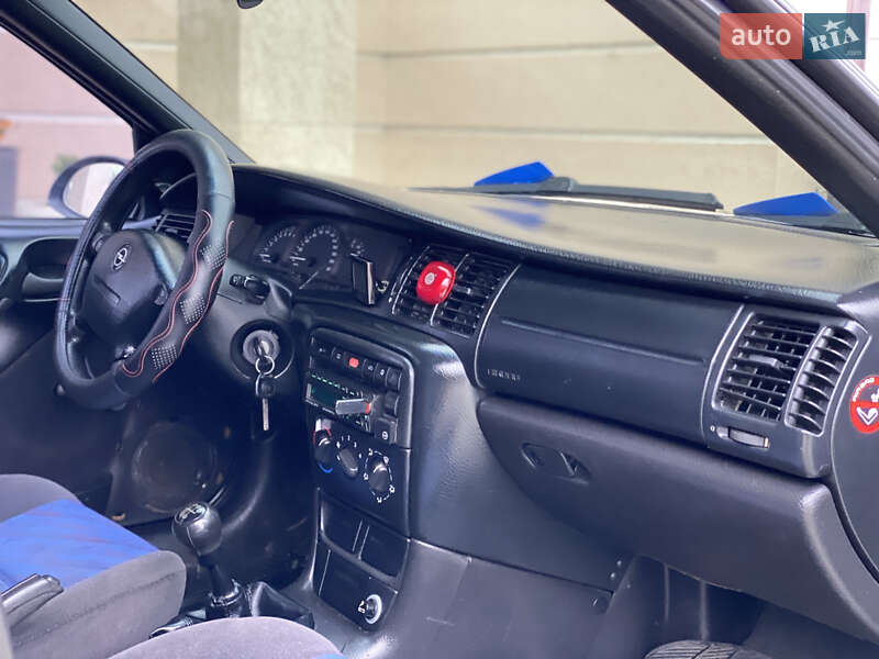 Ліфтбек Opel Vectra 1997 в Дунаївцях фото 53 Ліфтбек Opel Vectra 1997 в Дунаївцях