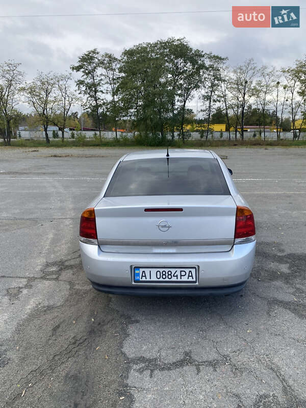 Седан Opel Vectra 2003 в Гостомеле