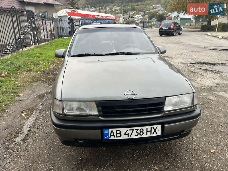 Ліфтбек Opel Vectra 1991 в 
