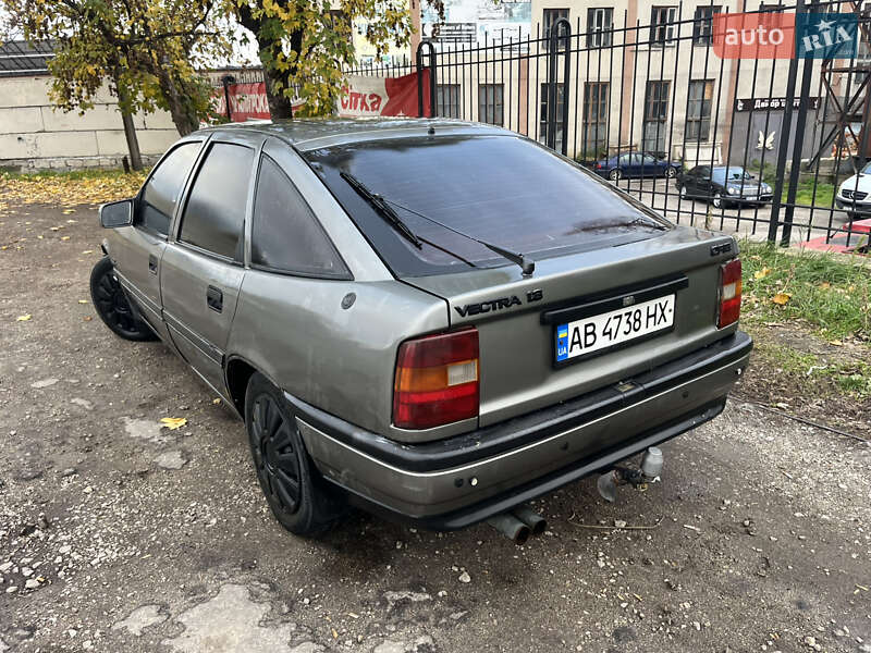Ліфтбек Opel Vectra 1991 в Могилів-Подільському
