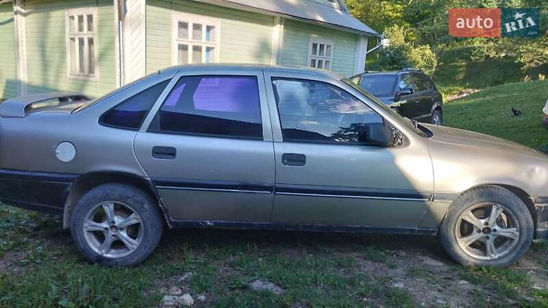 Седан Opel Vectra 1994 в Ивано-Франковске фото 4 Седан Opel Vectra 1994 в Ивано-Франковске