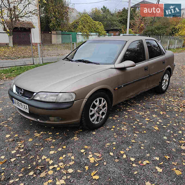 Седан Opel Vectra 1999 в Киеве фото 2 Седан Opel Vectra 1999 в Киеве