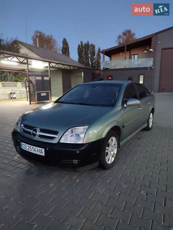 Лифтбек Opel Vectra 2005 в Черновцах