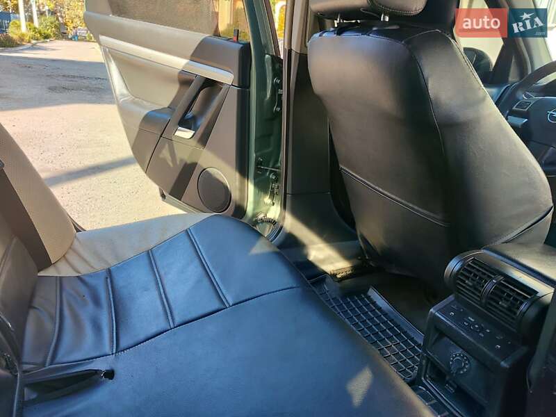 Лифтбек Opel Vectra 2005 в Черновцах