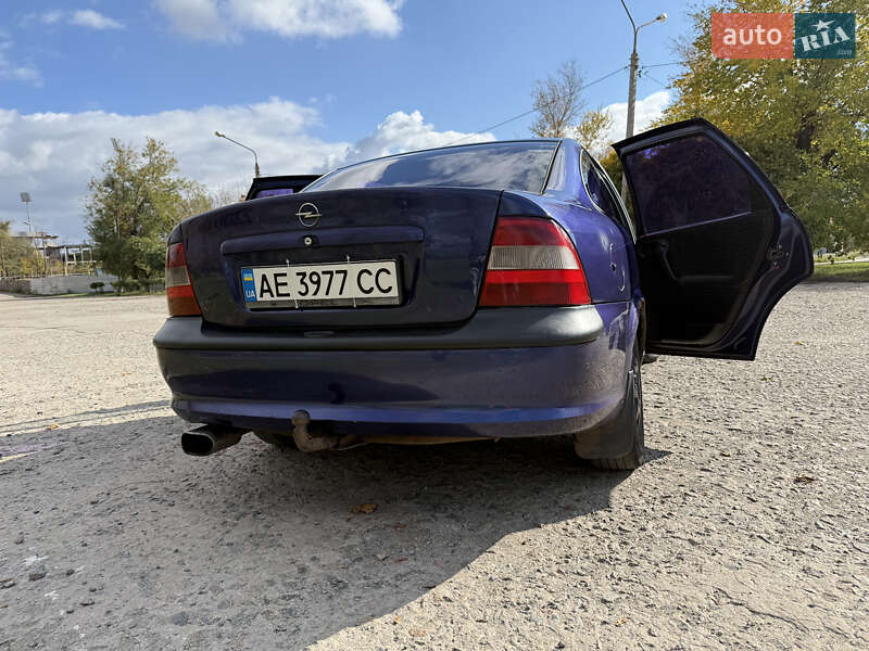 Седан Opel Vectra 1996 в Кривом Роге фото 4 Седан Opel Vectra 1996 в Кривом Роге
