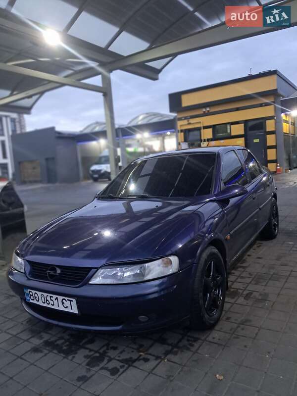 Седан Opel Vectra 1998 в Львові