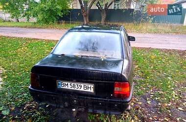 Седан Opel Vectra 1989 в Ромнах