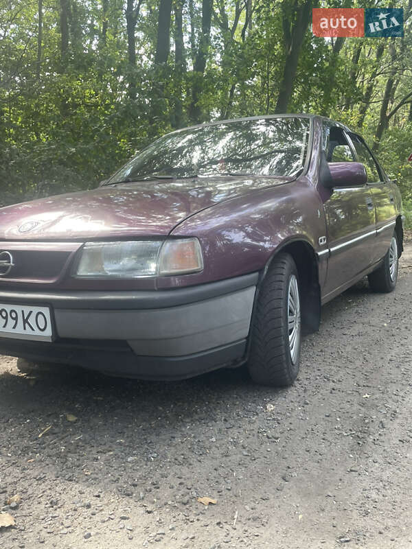 Седан Opel Vectra 1990 в Христиновке фото Седан Opel Vectra 1990 в Христиновке