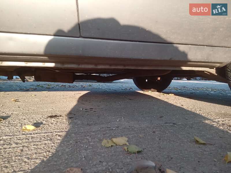 Ліфтбек Opel Vectra 1995 в Жмеринці фото 9 Ліфтбек Opel Vectra 1995 в Жмеринці