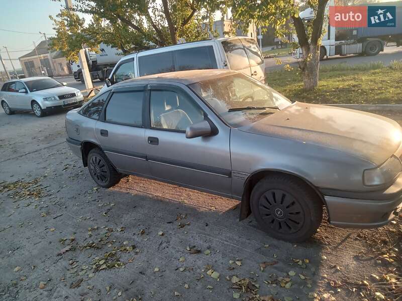 Ліфтбек Opel Vectra 1995 в Жмеринці фото 6 Ліфтбек Opel Vectra 1995 в Жмеринці