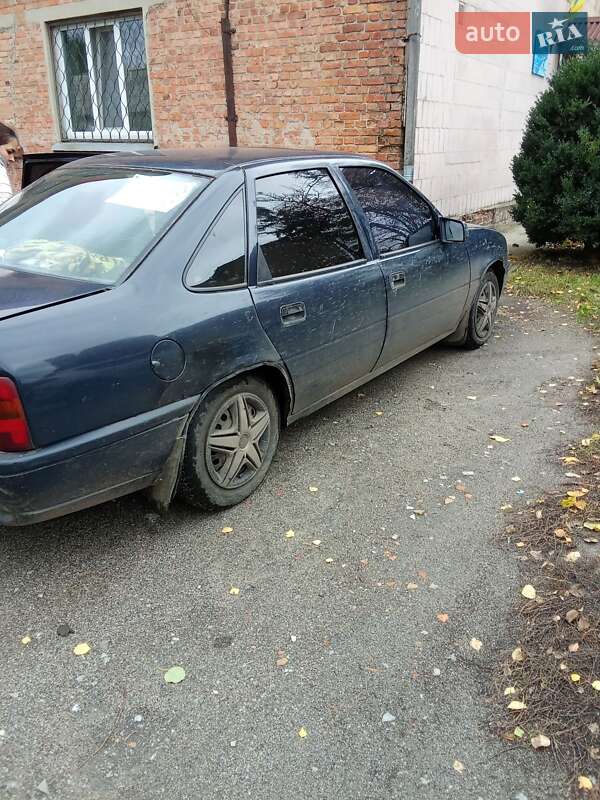 Седан Opel Vectra 1992 в Золотоноше