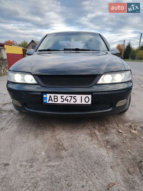 Седан Opel Vectra 1999 в Гнивани