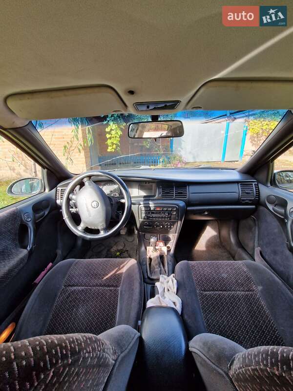 Седан Opel Vectra 1997 в Недригайлове