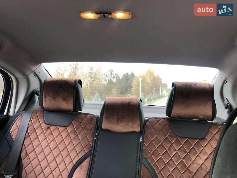 Седан Opel Vectra 2003 в Попельне