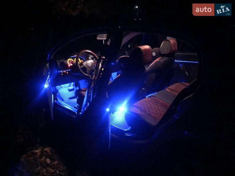 Седан Opel Vectra 2003 в Попельне