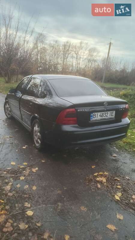 Седан Opel Vectra 1999 в Устивице