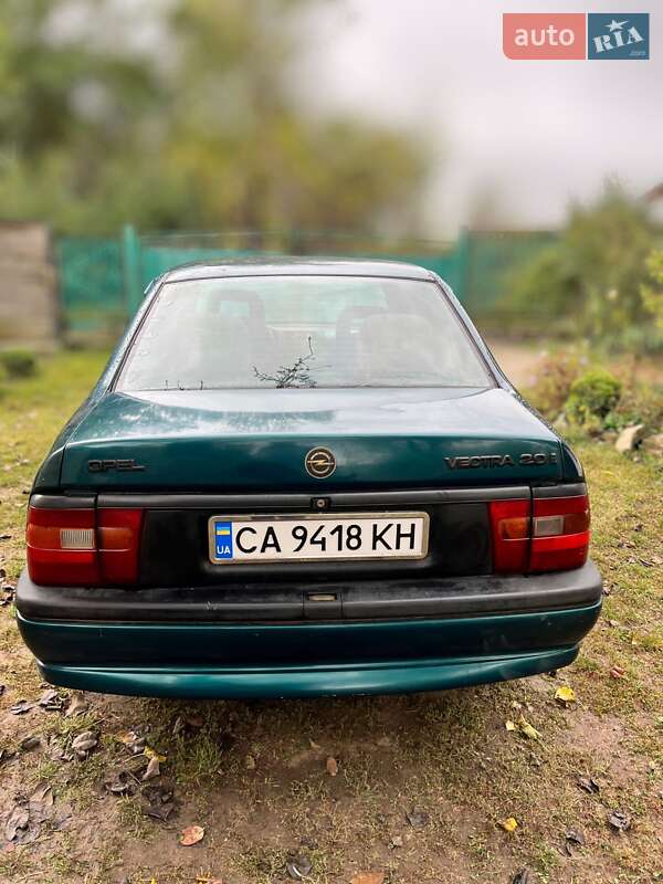 Седан Opel Vectra 1995 в Умани