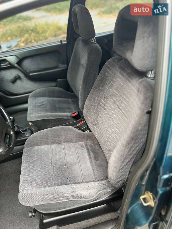 Ліфтбек Opel Vectra 1995 в Дрогобичі фото 10 Ліфтбек Opel Vectra 1995 в Дрогобичі