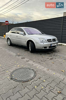 Седан Opel Vectra 2004 в Вишневом