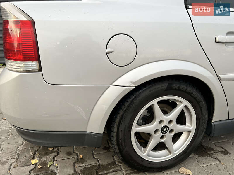Седан Opel Vectra 2004 в Вишневому фото 9 Седан Opel Vectra 2004 в Вишневому