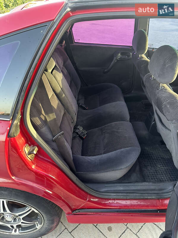 Лифтбек Opel Vectra 2000 в Львове