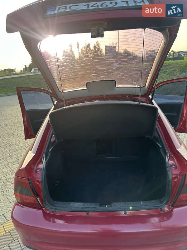 Лифтбек Opel Vectra 2000 в Львове