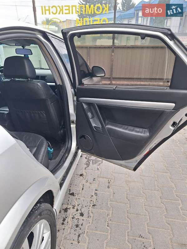 Лифтбек Opel Vectra 2002 в Тернополе фото 7 Лифтбек Opel Vectra 2002 в Тернополе