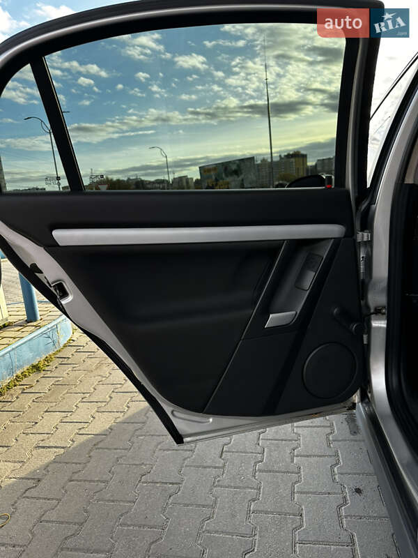 Седан Opel Vectra 2003 в Хмельницком фото 16 Седан Opel Vectra 2003 в Хмельницком