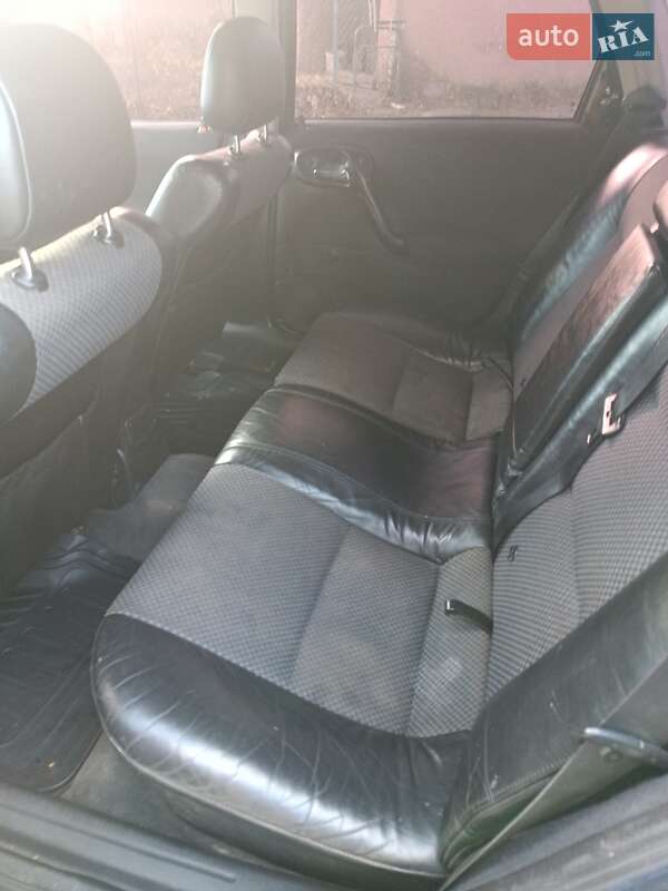 Седан Opel Vectra 2001 в Сколе