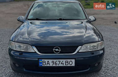 Седан Opel Vectra 2002 в Днепре