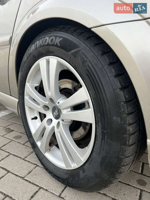 Лифтбек Opel Vectra 2004 в Нововолынске фото 14 Лифтбек Opel Vectra 2004 в Нововолынске