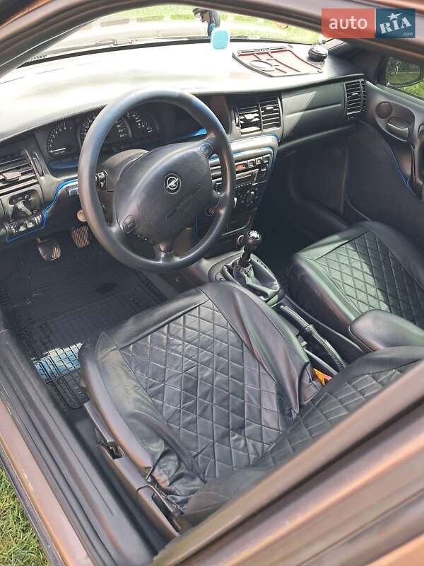 Седан Opel Vectra 1998 в Радехове фото 7 Седан Opel Vectra 1998 в Радехове