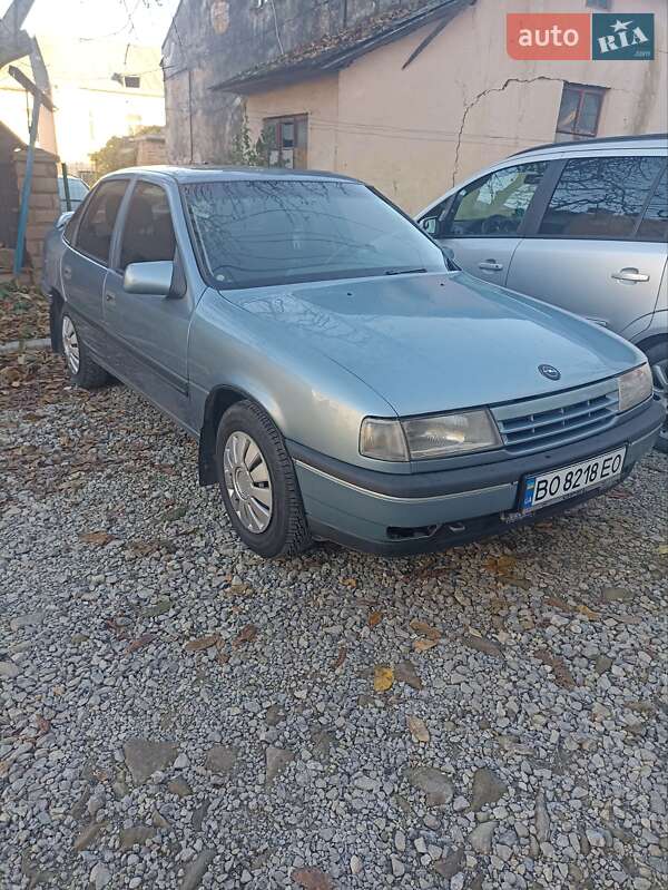 Седан Opel Vectra 1989 в Теребовле
