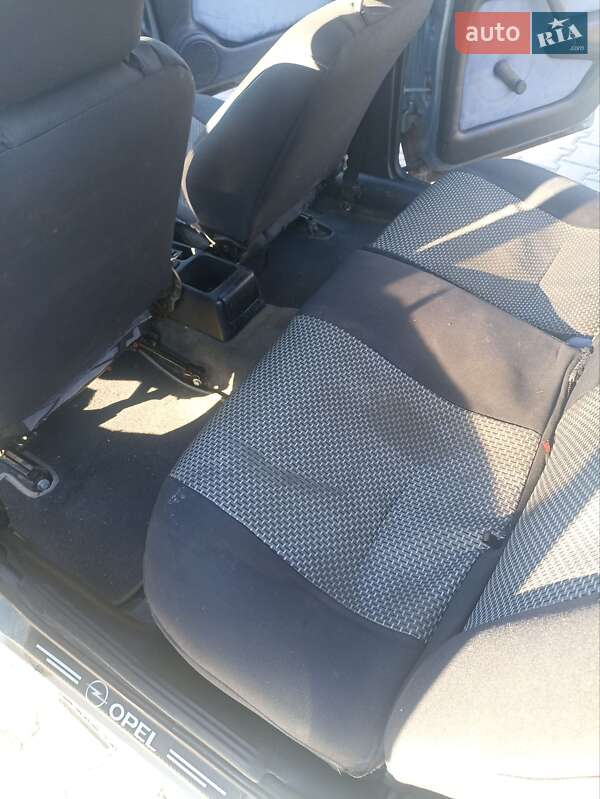 Седан Opel Vectra 1989 в Теребовле