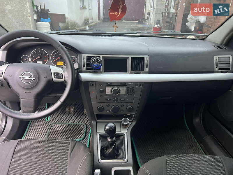 Универсал Opel Vectra 2004 в Полонном фото 5 Универсал Opel Vectra 2004 в Полонном