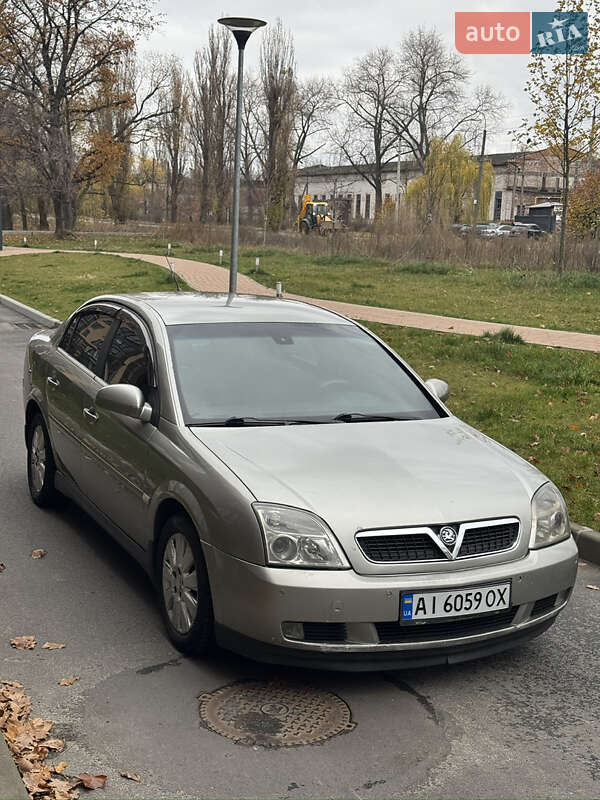 Седан Opel Vectra 2004 в Чернигове