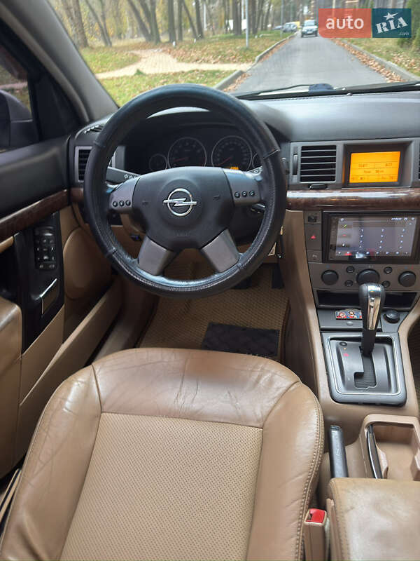 Седан Opel Vectra 2004 в Чернигове