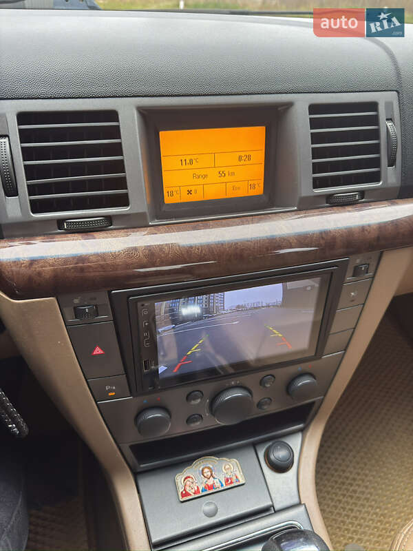 Седан Opel Vectra 2004 в Чернигове