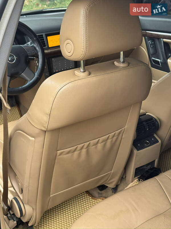 Седан Opel Vectra 2004 в Чернигове