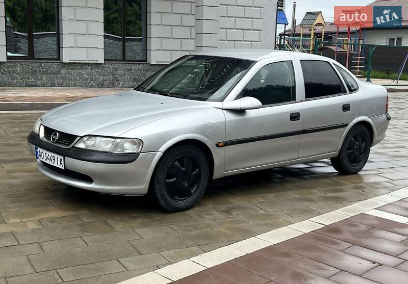 Седан Opel Vectra 1996 в Ивано-Франковске фото 6 Седан Opel Vectra 1996 в Ивано-Франковске