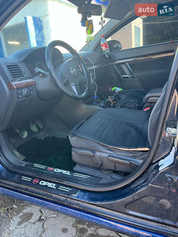 Седан Opel Vectra 2002 в Черновцах фото 7 Седан Opel Vectra 2002 в Черновцах
