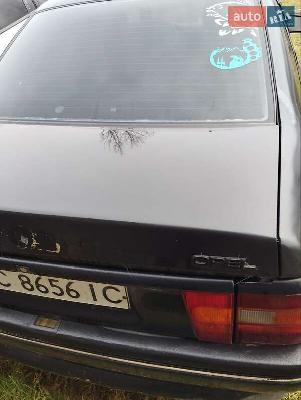 Седан Opel Vectra 1993 в Турке фото 10 Седан Opel Vectra 1993 в Турке