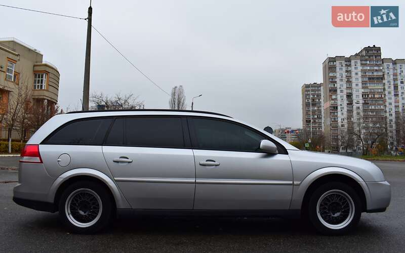 Универсал Opel Vectra 2004 в Киеве