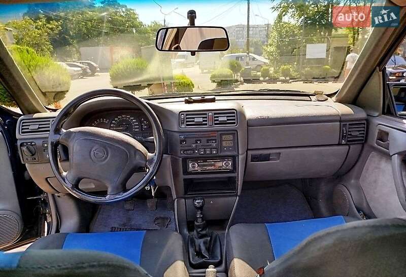 Седан Opel Vectra 1995 в Одессе фото 11 Седан Opel Vectra 1995 в Одессе