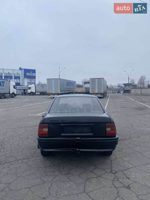 Седан Opel Vectra 1989 в Киеве