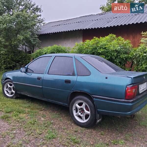 Седан Opel Vectra 1995 в Отинії фото 2 Седан Opel Vectra 1995 в Отинії