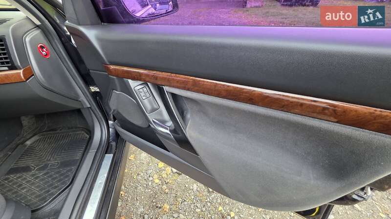 Седан Opel Vectra 2003 в Рівному фото 29 Седан Opel Vectra 2003 в Рівному