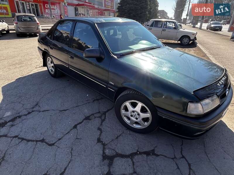 Седан Opel Vectra 1995 в Кривом Роге